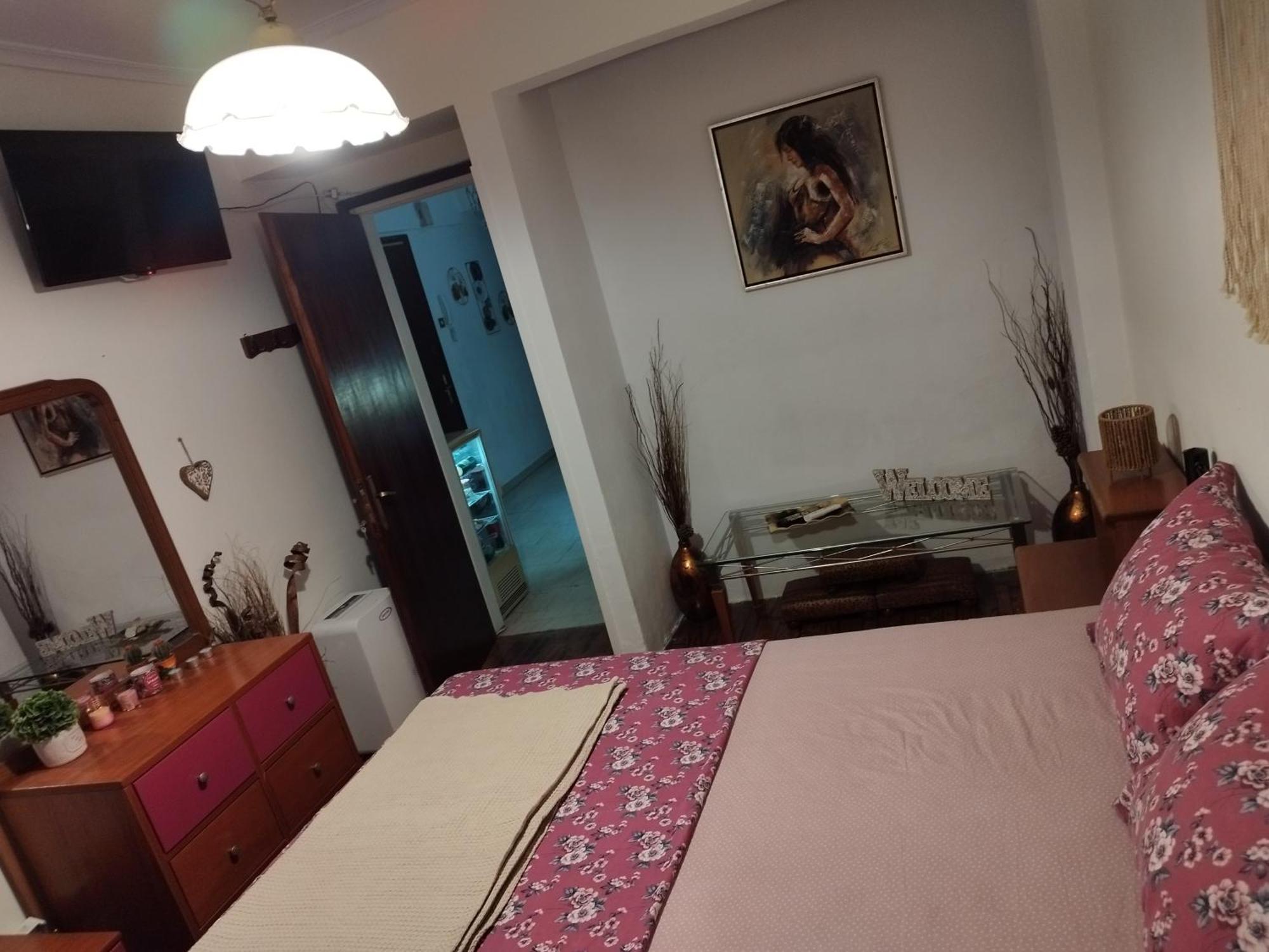Private In Shared House * Tesalónica