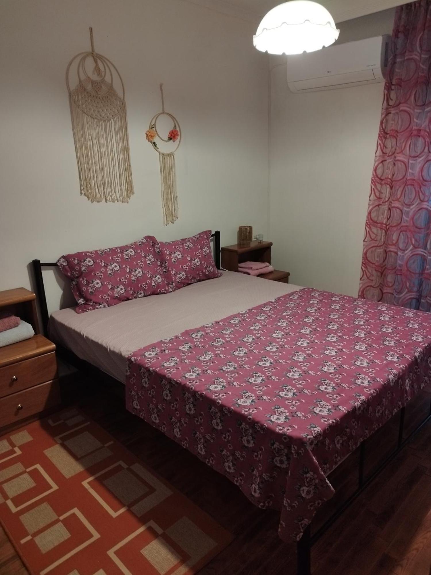 Проживание в семье Private In Shared House Салоники